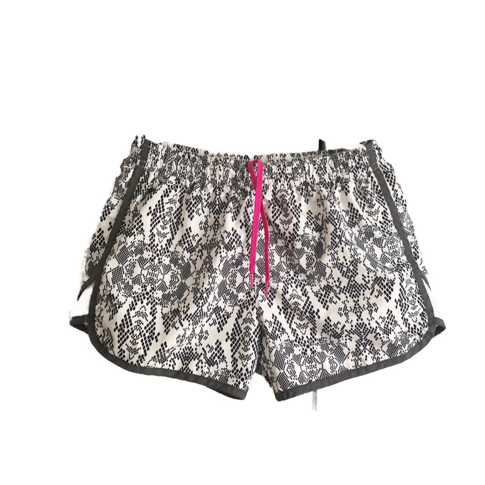 Puma Snake Print short